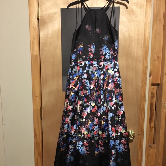 Floral Abstract Dress - Picture 2 of 3
